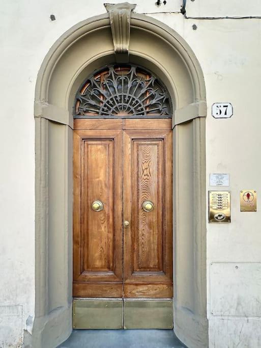Warm Retreat In The Heart Of Florence Cls Station Apartment Exterior foto
